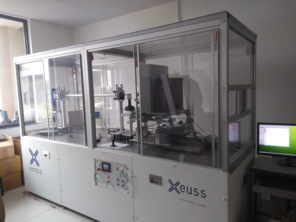 Xenocs XRD with 2D Image plate detector